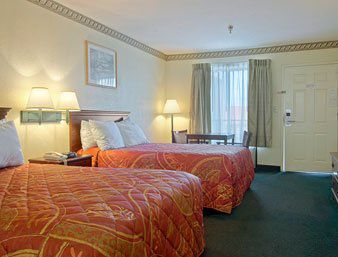 Relax Inn Canton Phòng bức ảnh